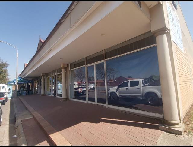 975M² BUSINESS CENTRE FOR SALE IN VANDERBIJLPARK SW 1